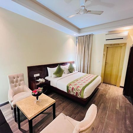 Ganga Ashoka Hotel Rishikesh Bagian luar foto