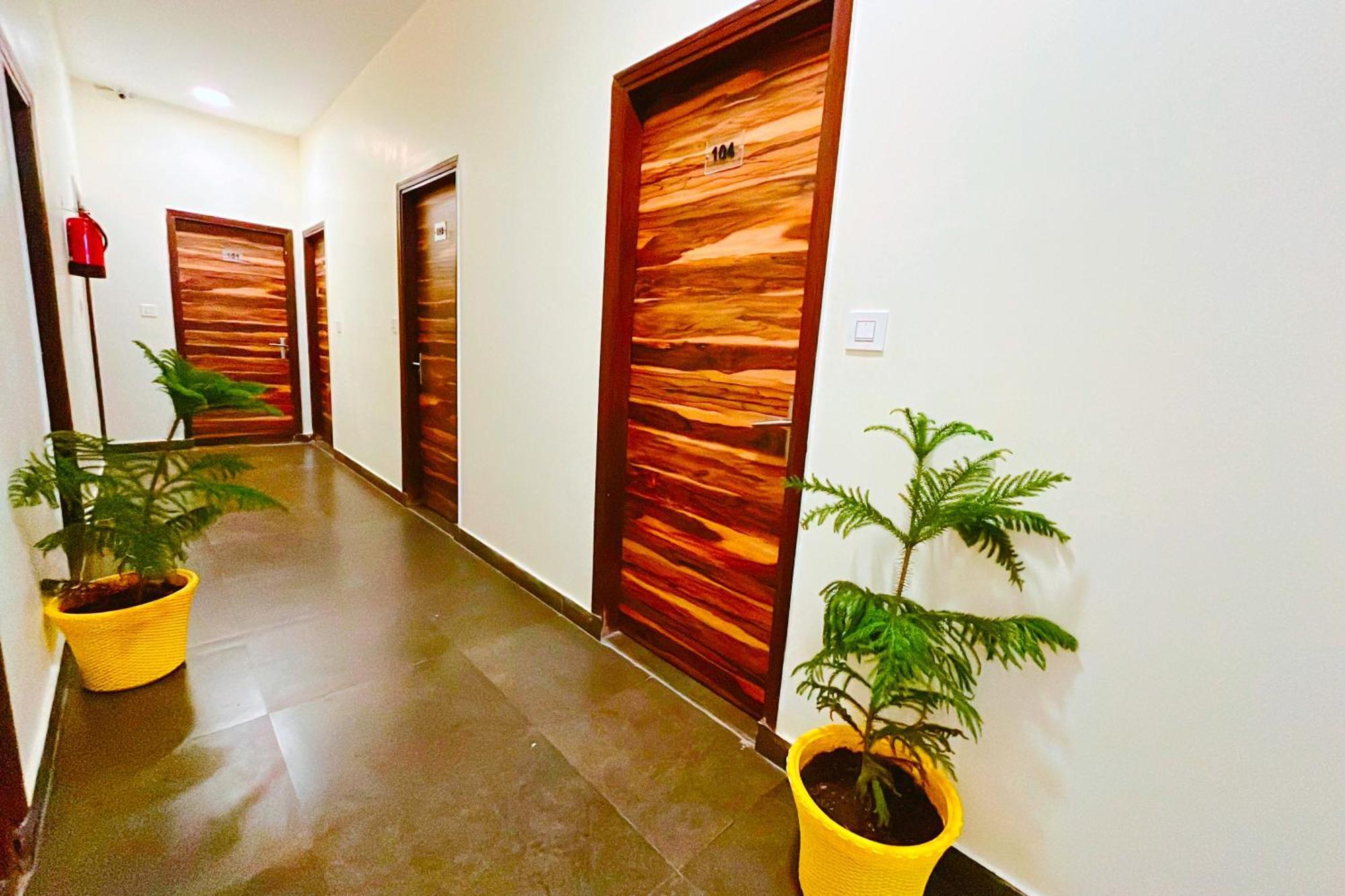 Ganga Ashoka Hotel Rishikesh Bagian luar foto