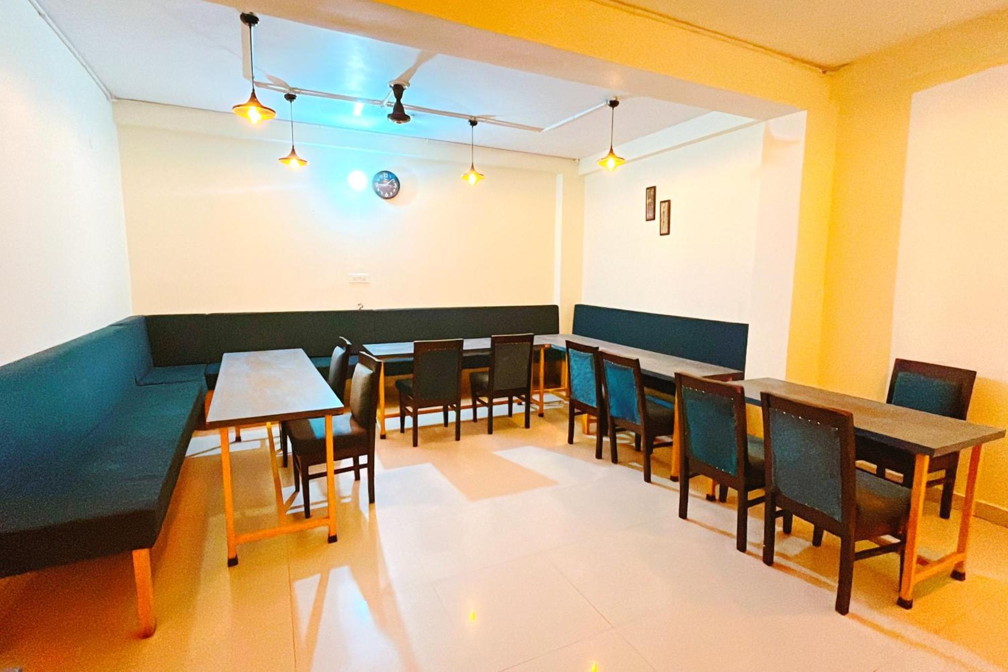 Ganga Ashoka Hotel Rishikesh Bagian luar foto