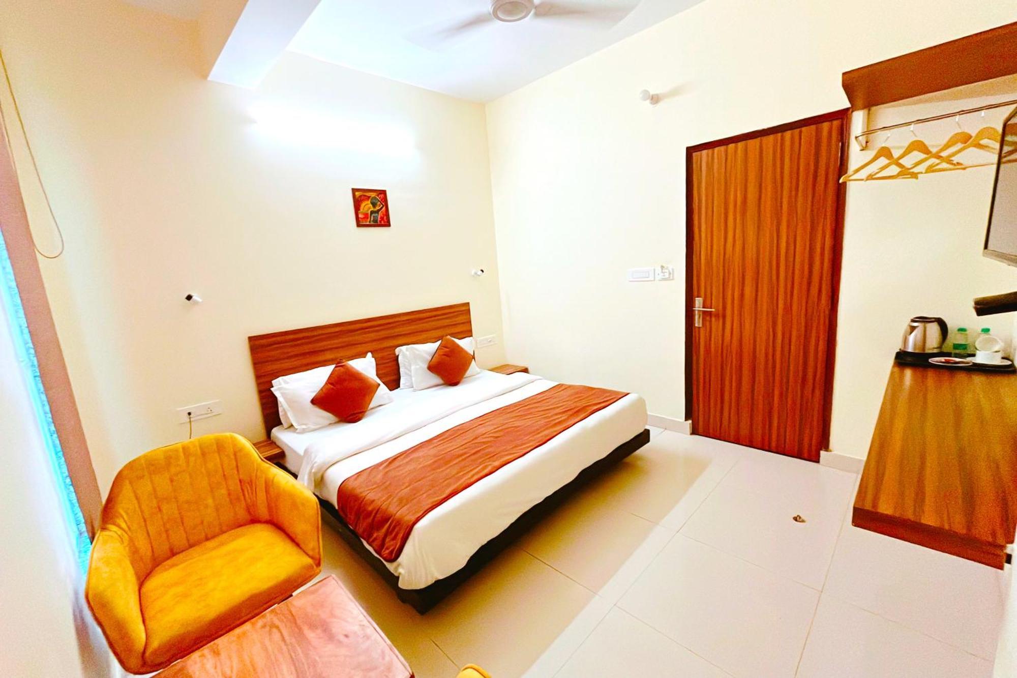 Ganga Ashoka Hotel Rishikesh Bagian luar foto