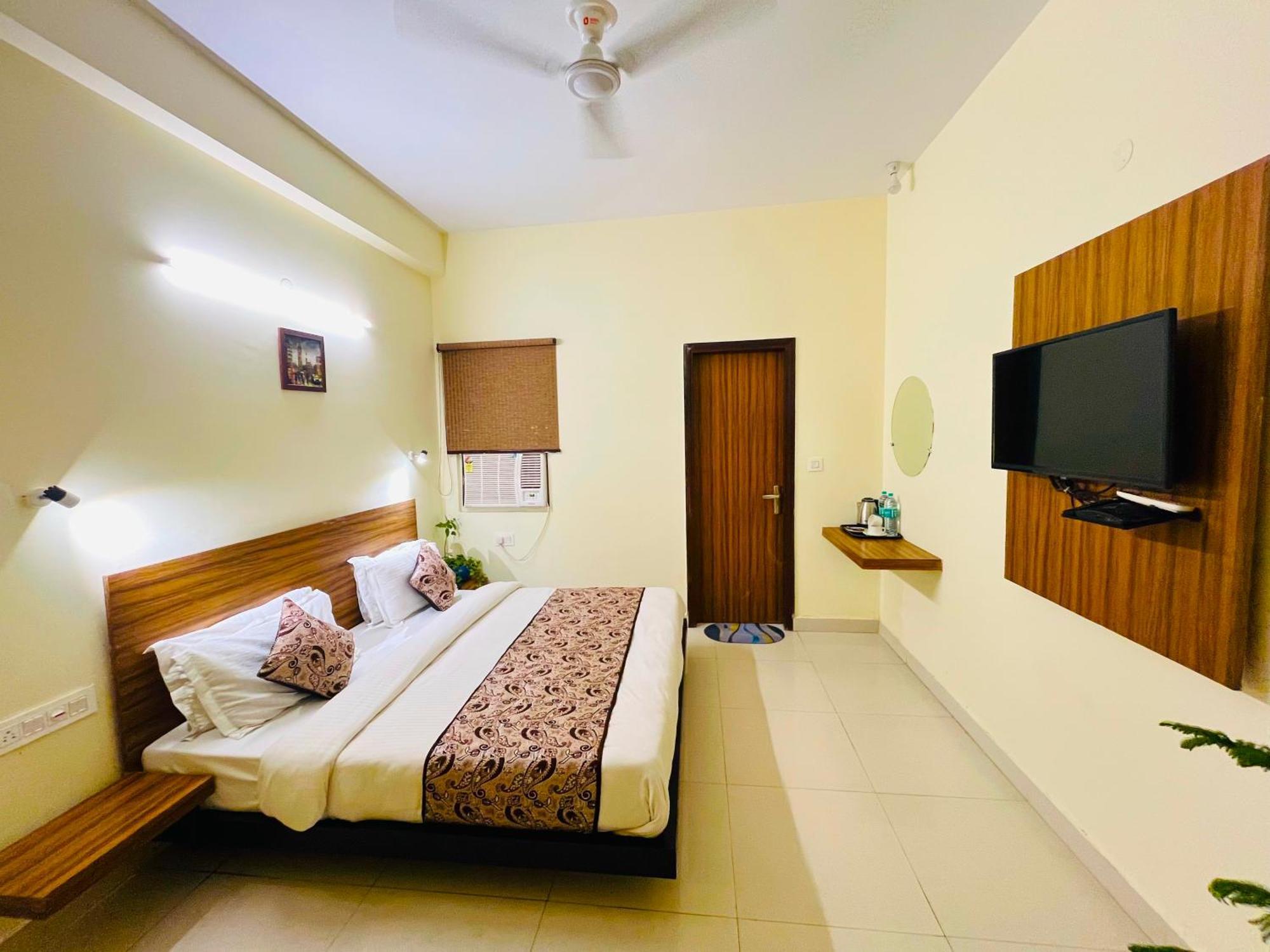 Ganga Ashoka Hotel Rishikesh Bagian luar foto
