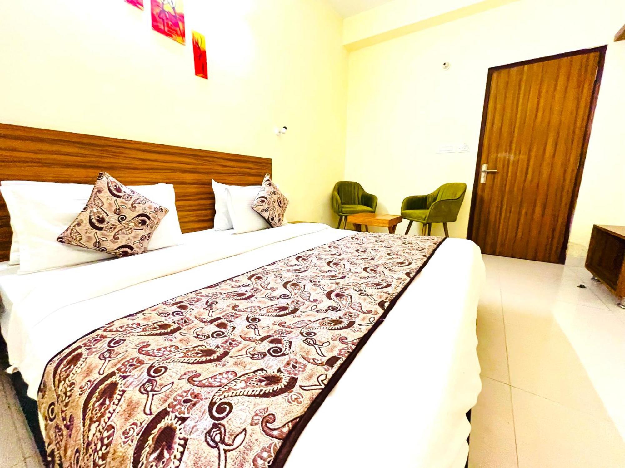 Ganga Ashoka Hotel Rishikesh Bagian luar foto