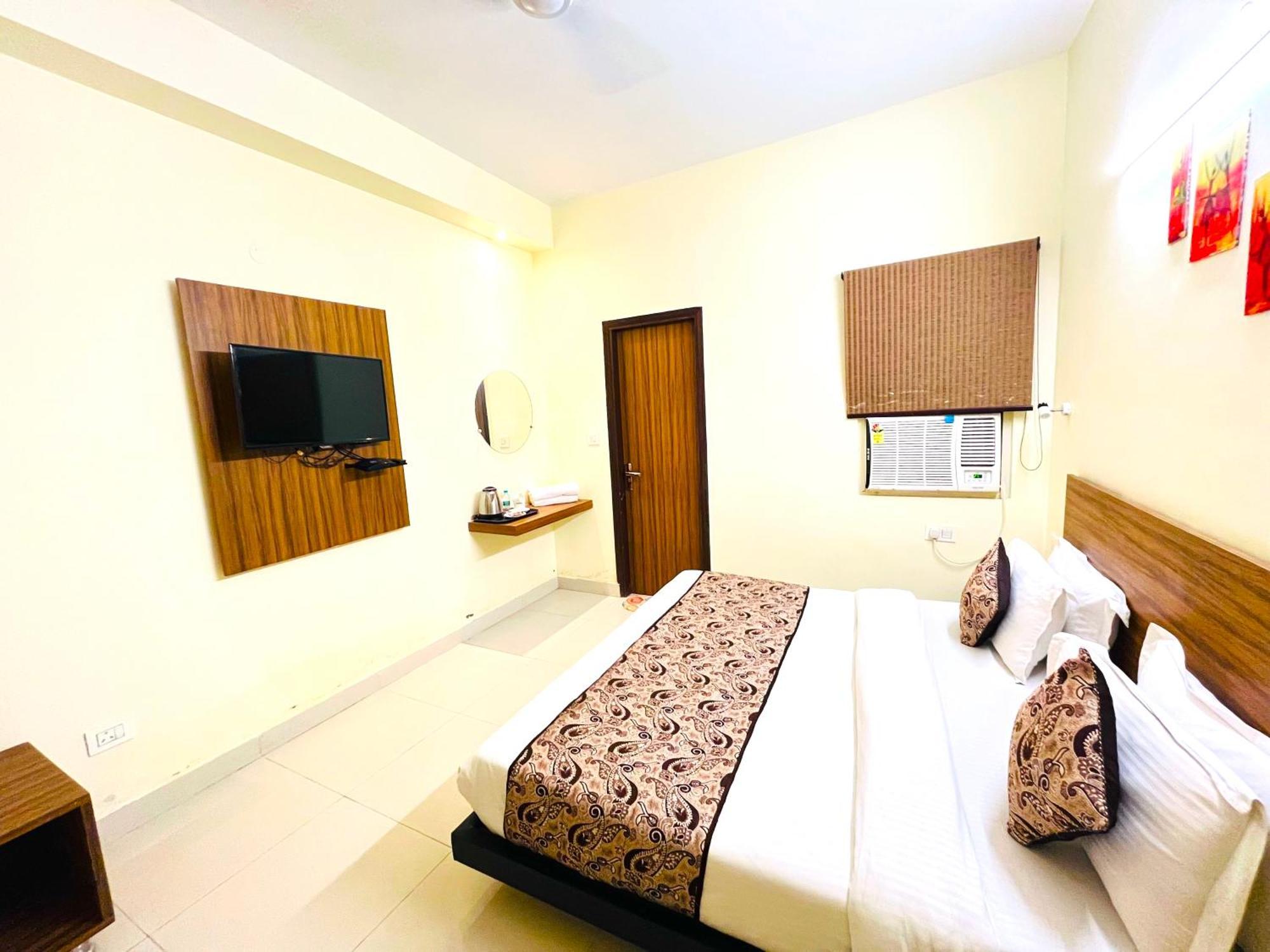Ganga Ashoka Hotel Rishikesh Bagian luar foto